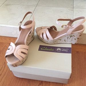 Clark’s Wedge Heels 8.5 Nude pink w Box